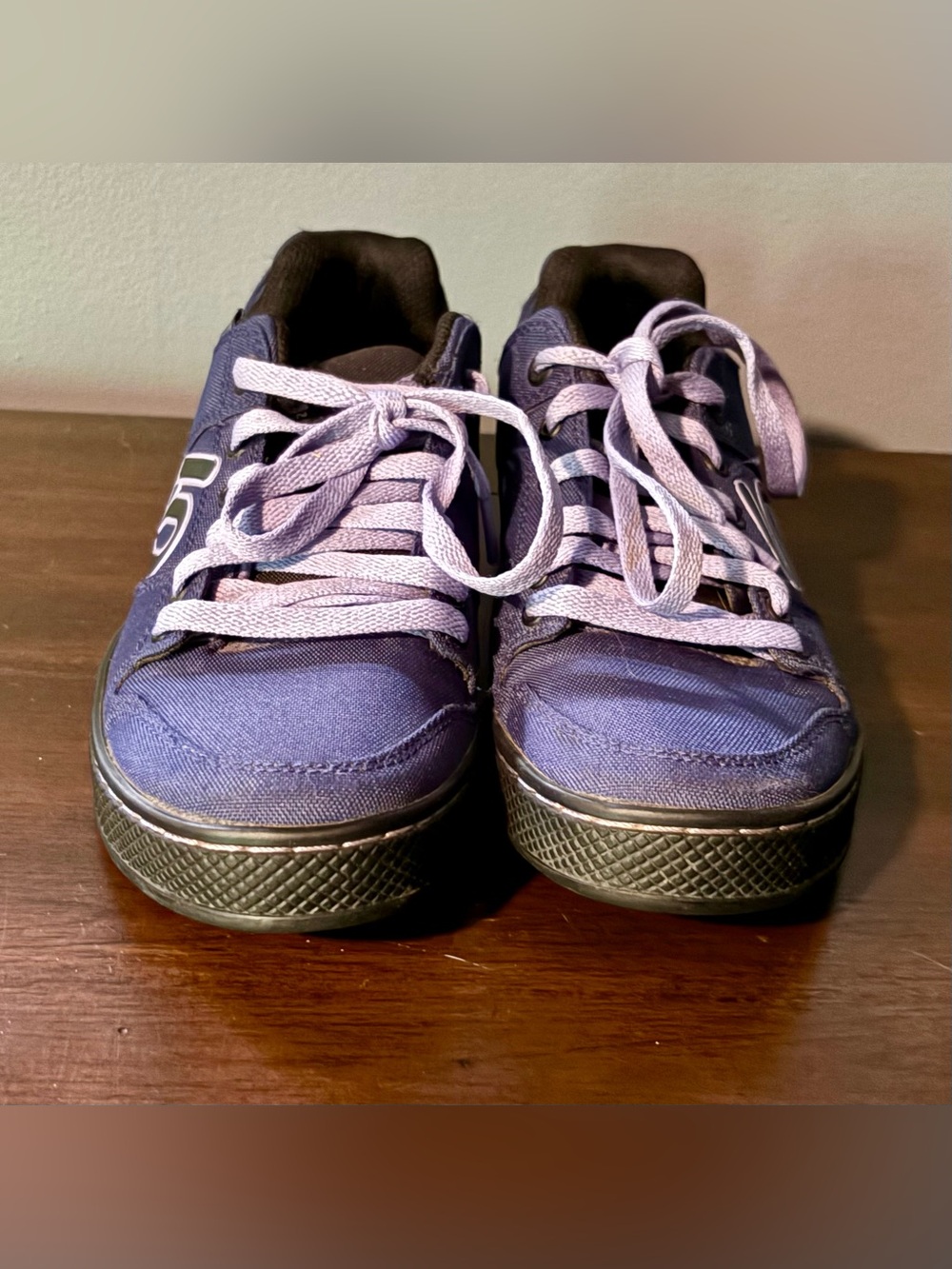 Women’s Five Ten Freerider Canvas mountain bike shoes - Midnight Indigo 7.5 - Picture 2 of 8